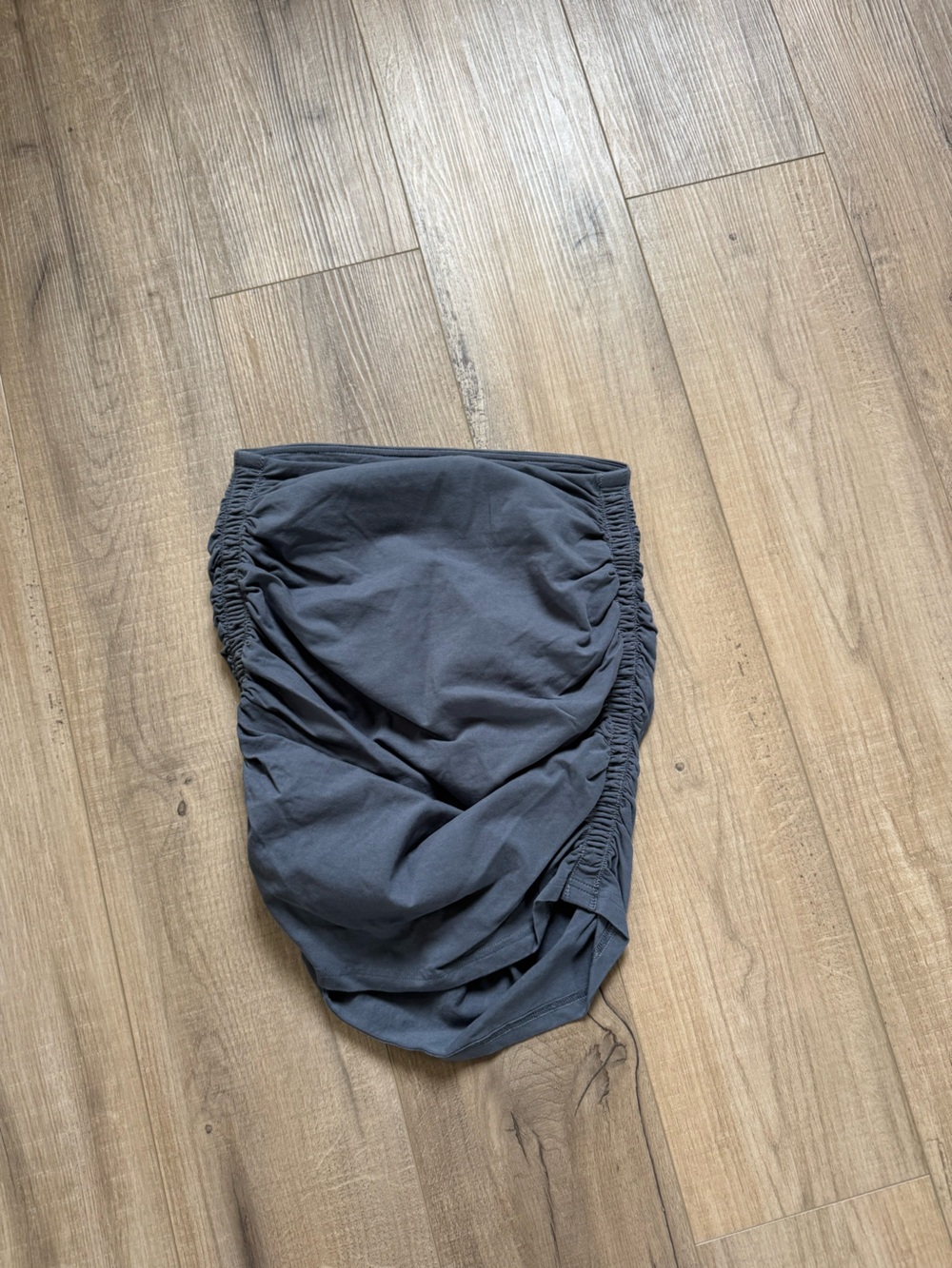 Aritzia Charcoal Gray Elastic Waist Skirt, size M